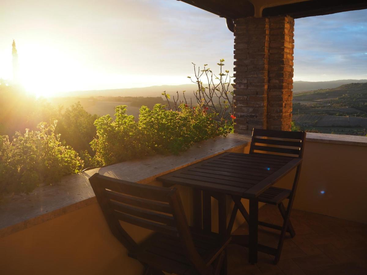 Le Querciolaie Monte Cavallo - Upper Apartment ساتورنيا المظهر الخارجي الصورة